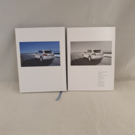 Porsche Cayenne hardcover brochure 2011 - DE WSLE1101000110