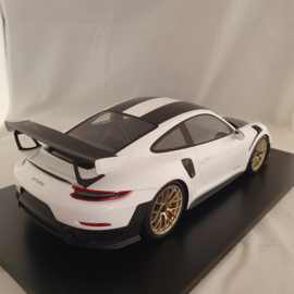 Porsche 911 991 GT2 RS Weissach Pack 2018 blanc 1:12 - Spark 12S022