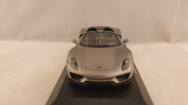Porsche 918 Spyder official production model presentation model - IAA 2013