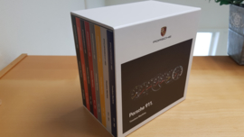 Porsche Timeless Machine - Teaser-Kampagne 911 992 - mit leerem 992 Booklet