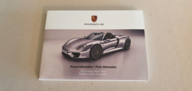 Porsche IAA 2013 - Ensemble d’informations de presse avec clé USB