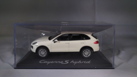 Porsche Cayenne S Hybrid - 2011