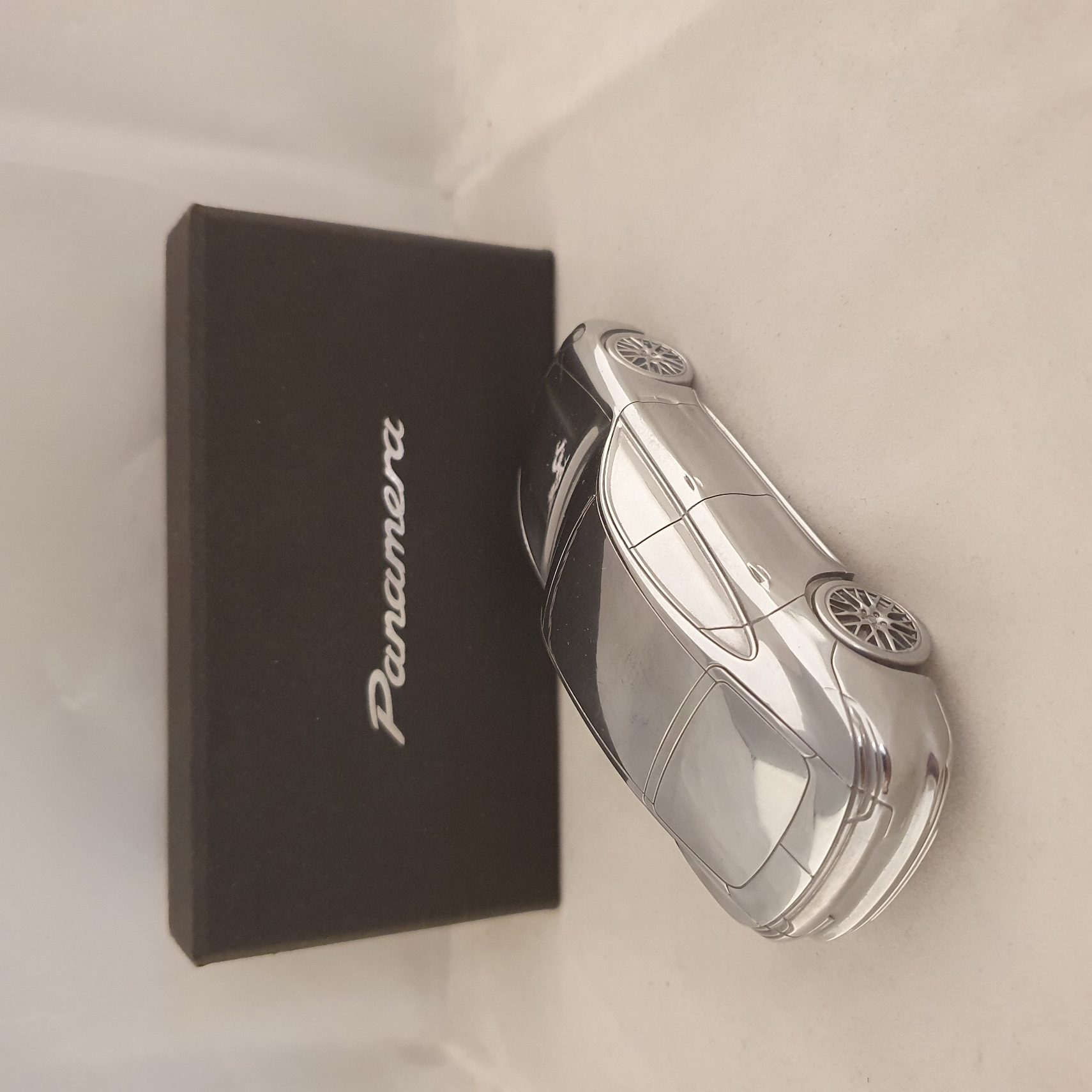 Porsche Panamera GII 2016 - Presse Papier