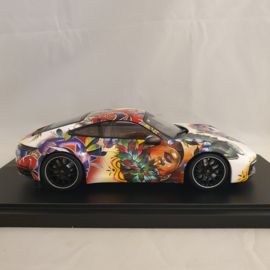 Porsche 911 992 Carrera 4S Coupé design Fleurs 2019 1/18 Minichamps 155067329