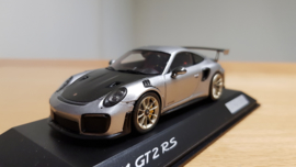 Porsche 911 (991.2) GT2 RS Weissach package - GT Zilvergrijs