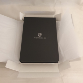 Porsche 911 (1964) La première 'Elfer' 1/43 à construire soi-même sous forme de livre