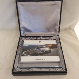 Calendrier de bureau Porsche Glass 2024 - Édition concessionnaire