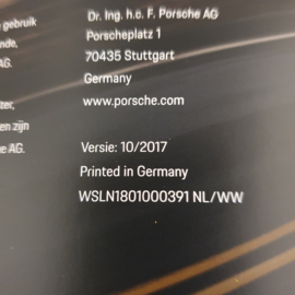Porsche 718 Boxster / Cayman GTS Hardcover brochure 2018 WSLN1801000391