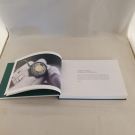 Livre Rigide Officiel Rolex 2023-2024 – Édition Collector GMT-Master II