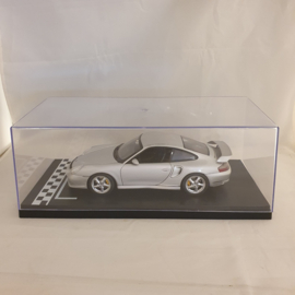 Vitrine met Pole-Position en Start / finish print 1/18 Triple9