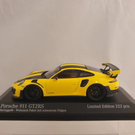 Porsche 911 991 GT2 RS Weissach 2018 Racing Yellow Black 1/43 Minichamps 413067228