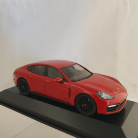 Porsche Panamera GTS 2018 Rouge Carmin 1/43 Herpa WAP0207310J