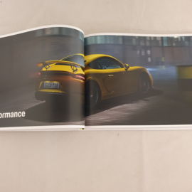 Porsche 718 Cayman GT4 Hardcover Brochure 2021 - EN