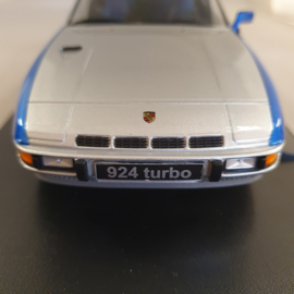 Porsche 924 Turbo Coupe 1986 Zilver / Blauw 1/18 KK-Scale KKDC180903