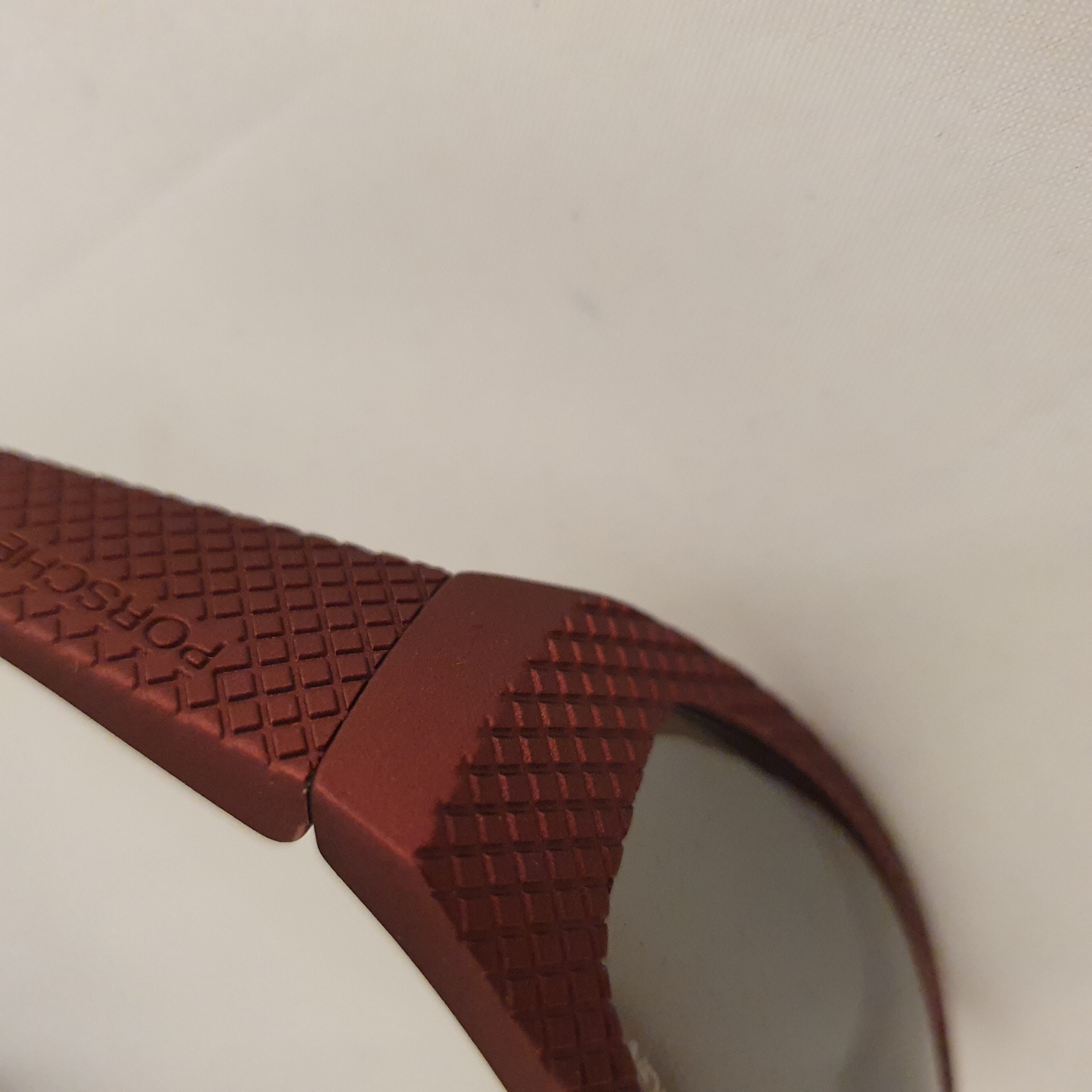 Porsche Design P3005F-130 zonnebril bordeaux rood