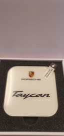 Porsche Taycan Inductie lader iPhone en Smartphone - QI Technologie