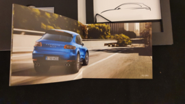 Porsche Macan Technology Workshop - Pers informatie set met USB stick