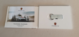 Porsche Genfer Autosalon 2014 - Presseinformationen mit USB-Stick