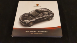 Porsche Macan Technology Workshop - Press information set with USB stick