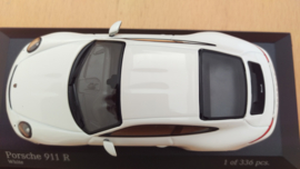 Porsche 911 (991.2) R 2016 white - Minichamps