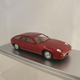 Porsche 928 Sedan 4 deurs 1986 metallic rood 1/43 Kess KE43024010