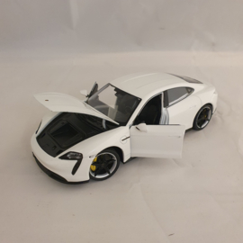Porsche Taycan Turbo S Blanc - Welly 1:24