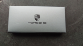 Porsche Schlüsselanhänger mit Porsche Emblem - Schwarz