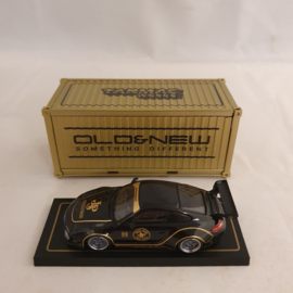 Porsche 911 997 ancien et nouveau JPS en conteneur 1/64 Tarmac - T64-TL053-BKG