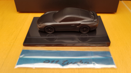 Porsche 911 991 Turbo 2nd generation - Paperweight on pedestal