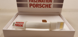 Porsche charging cable iPhone iPad iPod - Faszination Porsche