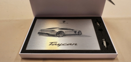 Porsche Taycan Design skizze - geschenk box