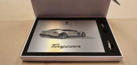 Porsche Taycan Design croquis - boîte-cadeau
