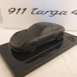 Porsche 911 991 Targa 4 - Paperweight on pedestal