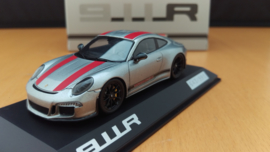Porsche 911 (991,2) R 2016 rayures rouges argentées Minichamps