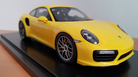 Porsche 911 (991 II) Turbo S - Racing Yellow