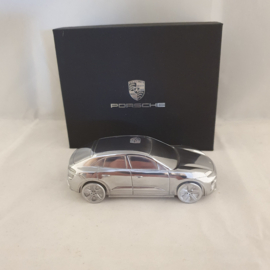 Porsche Macan EV 2025 Generation 4 - Paperweight