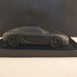 Porsche 981 Cayman  - Presse Papier op sokkel - Porsche Museum