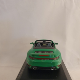 Porsche 911 992 Turbo S Cabriolet 2020 Vert Python 1/43 Minichamps 410069482