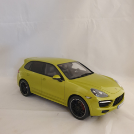 Porsche Cayenne GTS 2013 Peridot green 1/18 GT-Spirit  GT020A