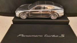 Porsche Panamera Turbo S GII 2020 - Briefbeschwerer