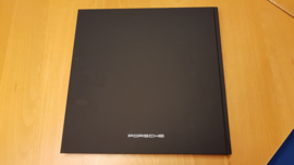 Porsche 911 992 Timeless Machine livre de table WSLC2001000210