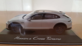 Porsche Mission E Cross Turismo 2018 - Light Grey Metallic