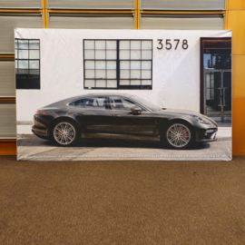 Bannière showroom du concessionnaire Porsche Panamera - encadrée 200 x 122 cm