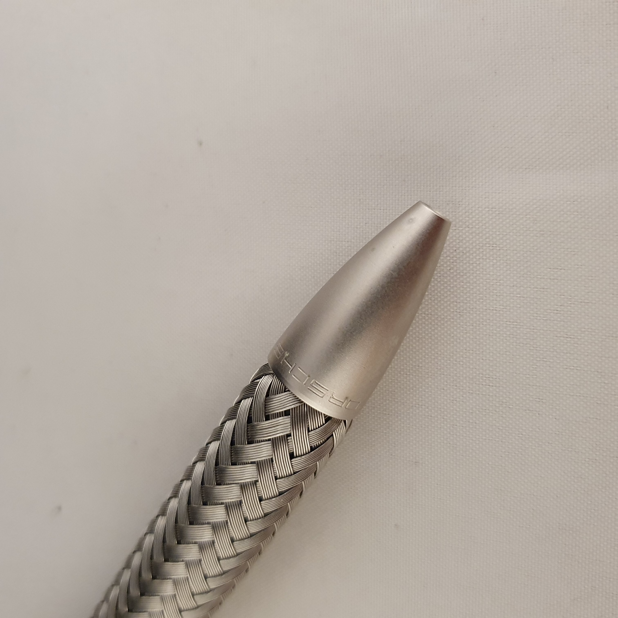 Stylo à bille Porsche Design P'3100 Tecflex avec modèle réduit de voiture