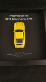 Porsche 911 Carrera 2.7 RS Jaune 3D Encadré dans une boîte d’ombre - échelle 1:37