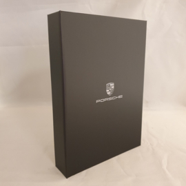 Porsche 911 (1964) La première 'Elfer' 1/43 à construire soi-même sous forme de livre