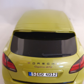 Porsche Cayenne GTS 2013 Peridot green 1/18 GT-Spirit  GT020A