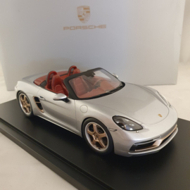 Porsche Boxster 25 jaar editie GT Zilver 1:18 Spark - WAP0212020NB25