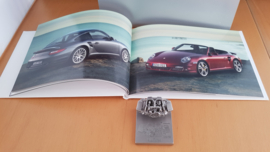Porsche 911 997 Turbo Motorblock Skulptur mit VTG und Broschüre