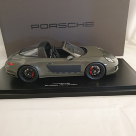 Porsche 991 Targa 4S 2018 gris 1:18 - WAX02100029